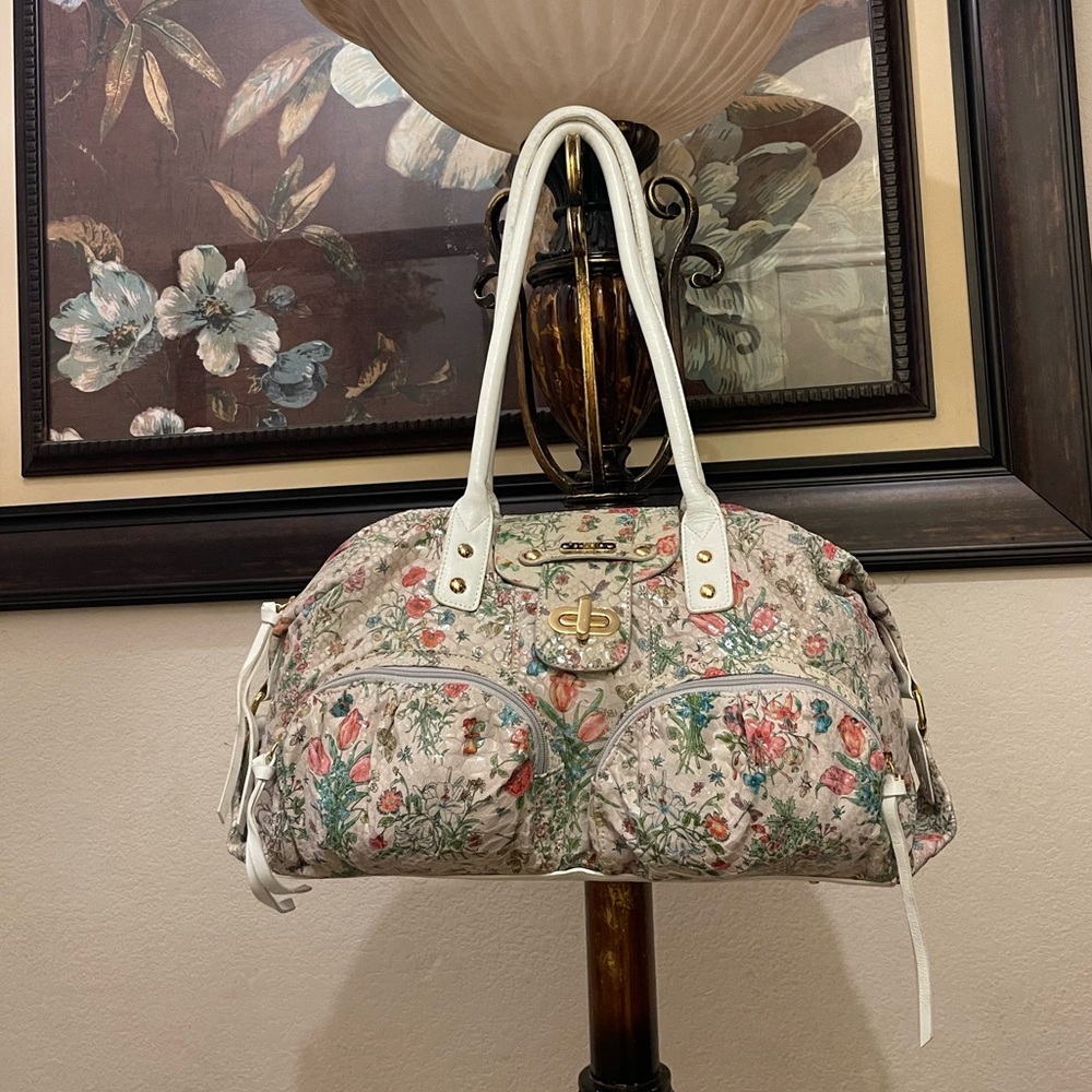 Floral Quilted Satchel Handbag - White Floral